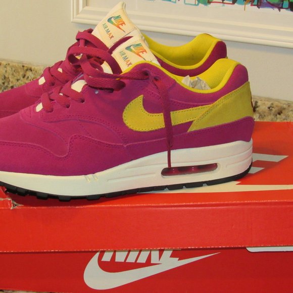 Nike Air Max 1 Premium 'Dynamic Berry' - Picture 2 of 5